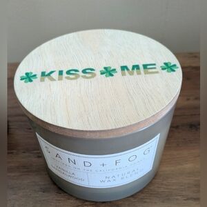 Vanilla Sandalwood Kiss Me Candle - Natural Wax Blend